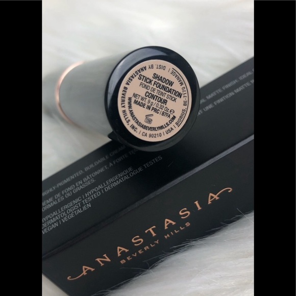 Anastasia Beverly Hills Shadow Stick Foundation - Picture 3 of 7